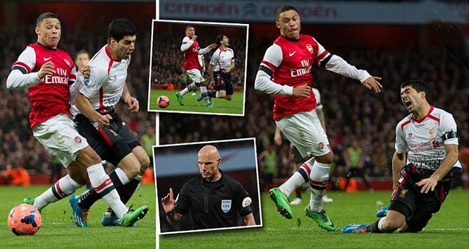 Howard Webb và những sai lầm trong trận Arsenal – Liverpool